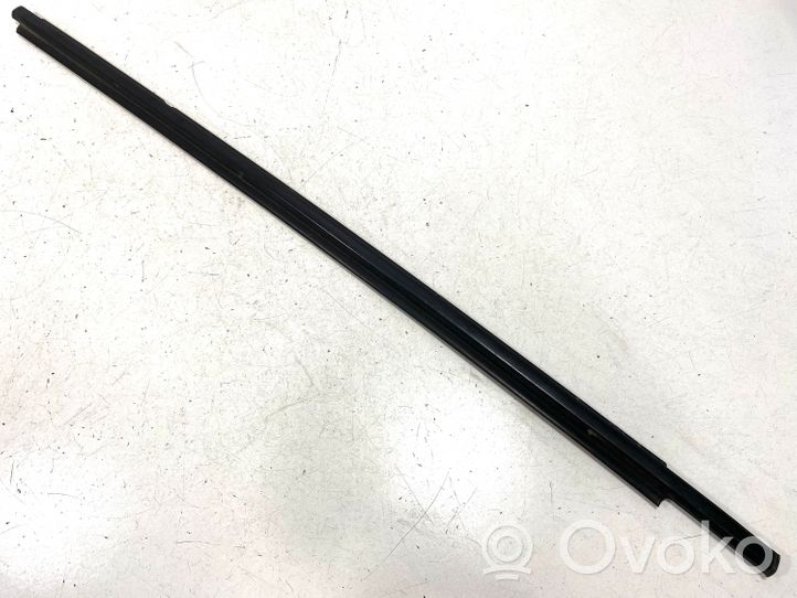 Toyota RAV 4 (XA30) Rivestimento modanatura del vetro della portiera anteriore 