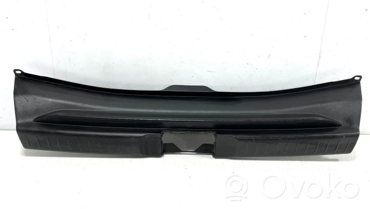 Suzuki Vitara (LY) Protector del borde del maletero/compartimento de carga 7619154P0