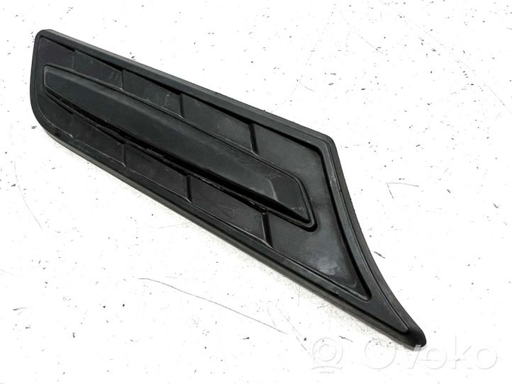 Suzuki Vitara (LY) Rivestimento parafango (modanatura) 7261154P0