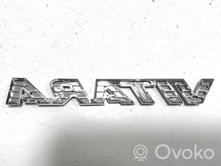 Suzuki Vitara (LY) Insignia/letras de modelo de fabricante 7783154P00