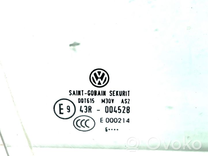 Volkswagen Jetta V Aizmugurējais virsbūves sānu stikls DOT615M30VAS2