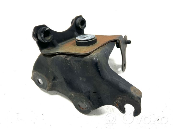 Toyota Avensis T270 ABS pump bracket 