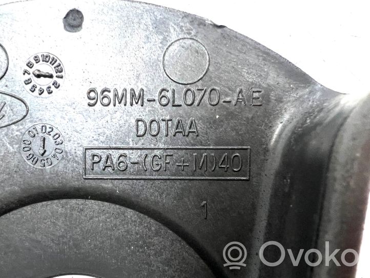 Mazda 2 Osłona paska / łańcucha rozrządu 96MM6L070AE