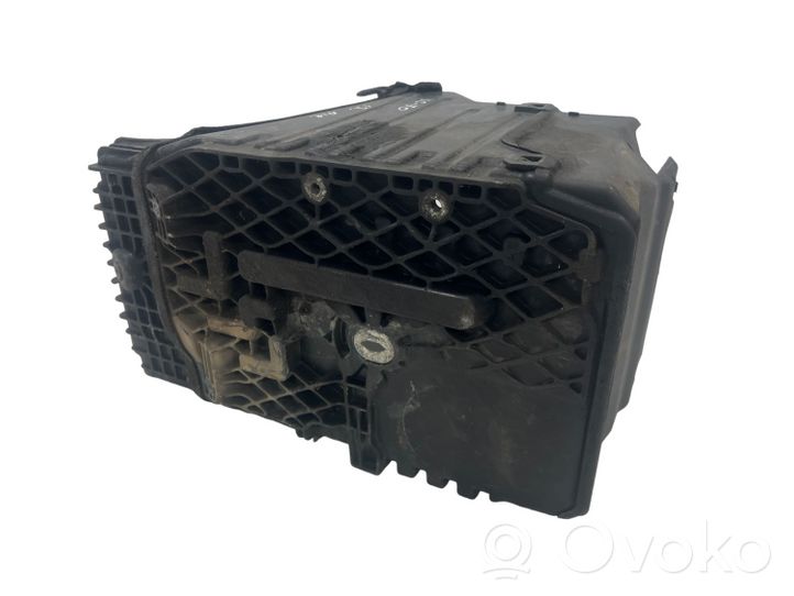 Volvo XC70 Battery box tray 31299867