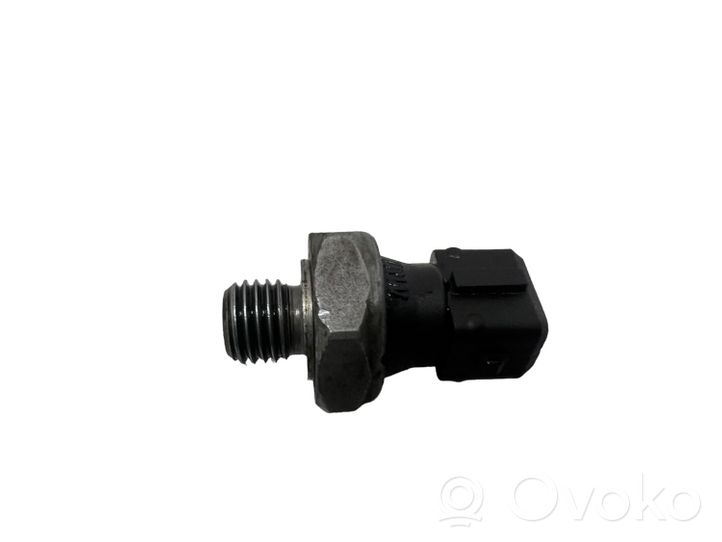 BMW 5 E60 E61 Oil pressure sensor 756848001