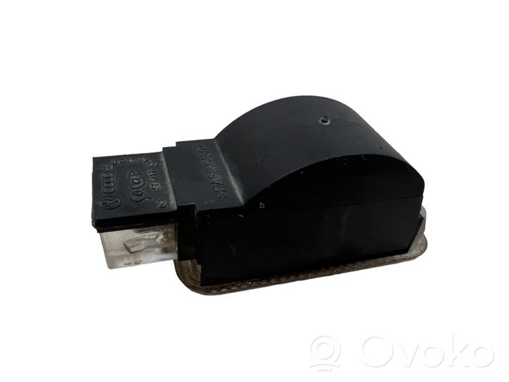 Audi A4 S4 B8 8K Luce interna per portiera anteriore 4B0947416A