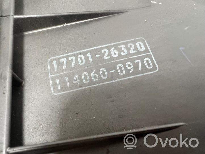 Toyota RAV 4 (XA40) Oro filtro dėžė 1770126320