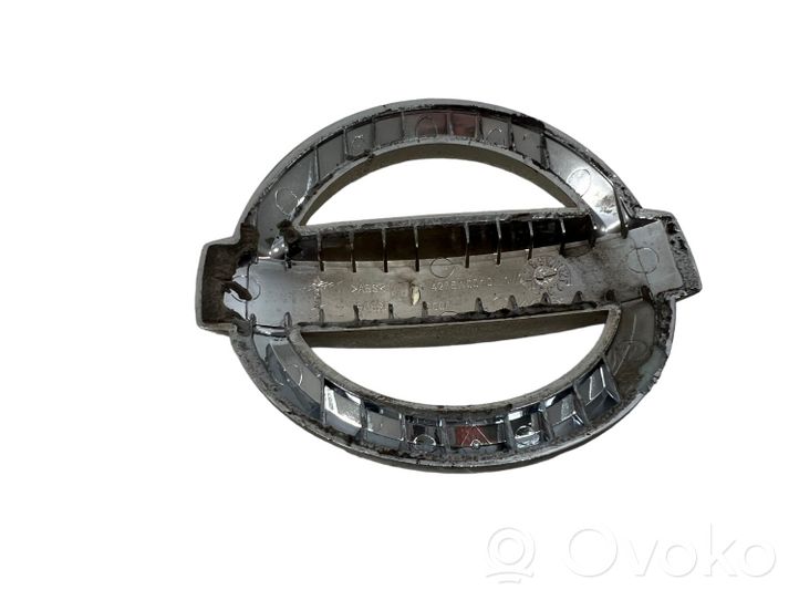 Nissan Qashqai Emblemat / Znaczek tylny / Litery modelu 90890JD000