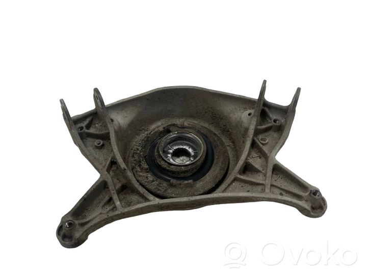 Audi A4 S4 B8 8K Supporto di montaggio della molla elicoidale 8K0412383F