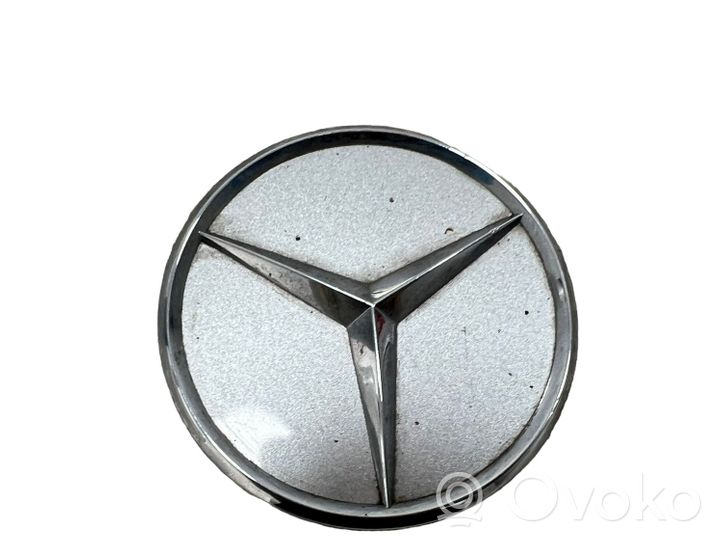 Mercedes-Benz E W211 Original wheel cap 2204000125