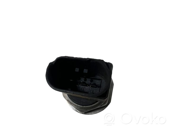 BMW 3 E90 E91 Fuel pressure sensor 55PP1101