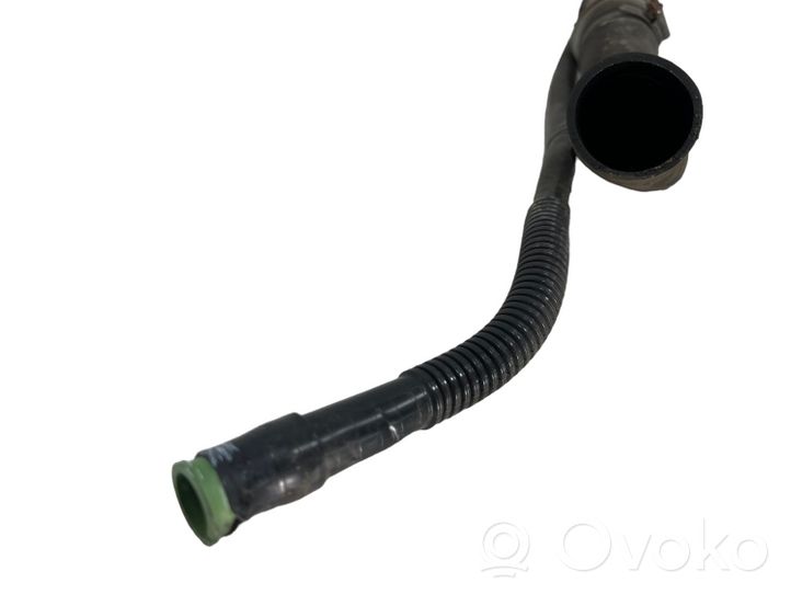 Opel Corsa E Tuyau de remplissage de réservoir de carburant 13214077