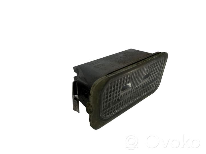 Jaguar XF X250 Lampa oświetlenia tylnej tablicy rejestracyjnej AW9313550AA