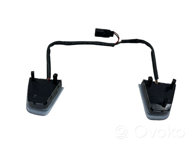 Renault Megane III Boutons / interrupteurs volant E90287