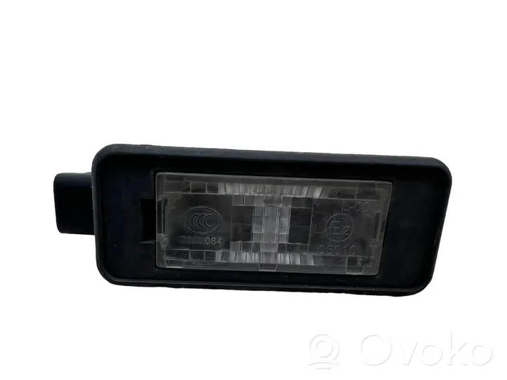 Peugeot 3008 II Lampa oświetlenia tylnej tablicy rejestracyjnej 9682403680