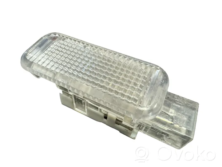 Audi A4 S4 B8 8K Luce interna per portiera posteriore 10947411