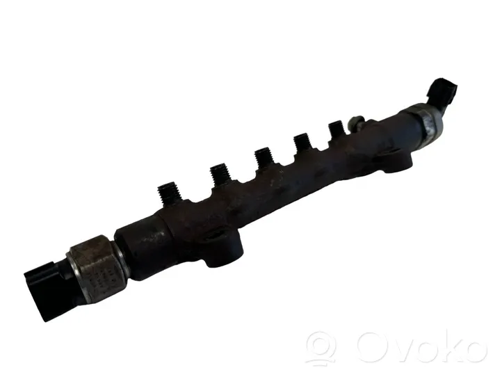 Toyota RAV 4 (XA40) Linea principale tubo carburante 11R34481