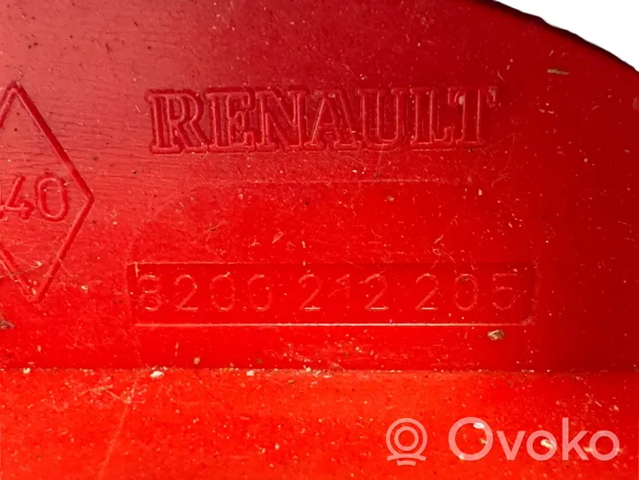 Renault Modus Galinis žibintas kėbule 820021205