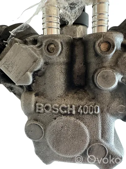 Audi A4 S4 B8 8K Pompe d'injection de carburant à haute pression 0445010683