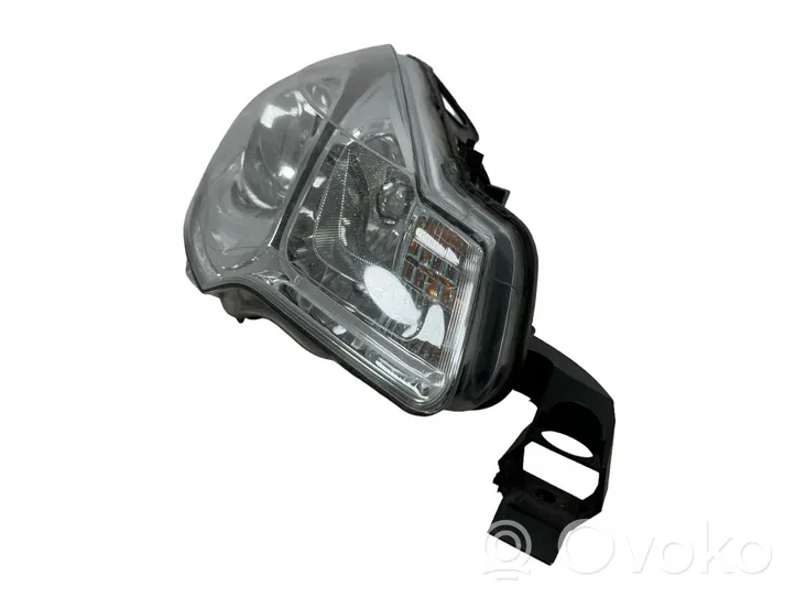 Citroen C3 Lampa przednia 9673814380