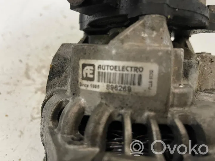 KIA Sorento Alternator 373004A110