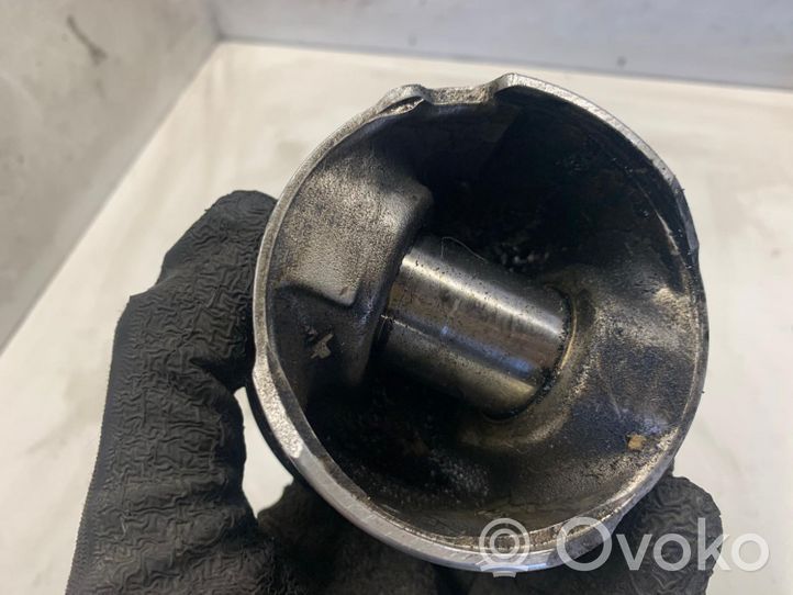 Hyundai Santa Fe Piston 