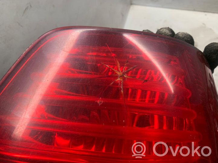 KIA Sorento Lampa tylna 9243E5