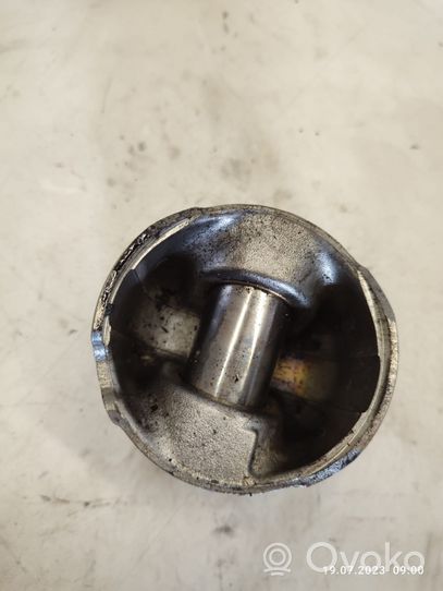 Hyundai Santa Fe Piston 