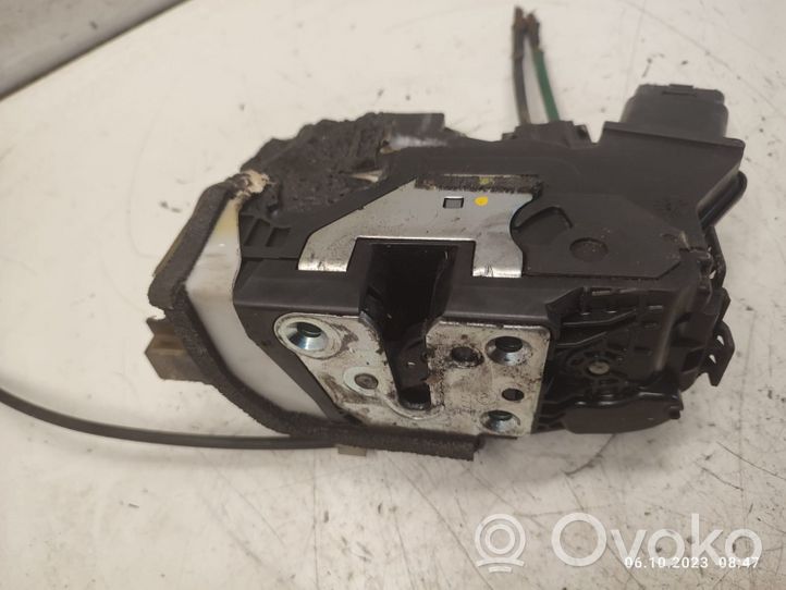 KIA Sorento Etuoven lukko A045777