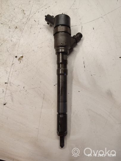 Hyundai Elantra Fuel injector 