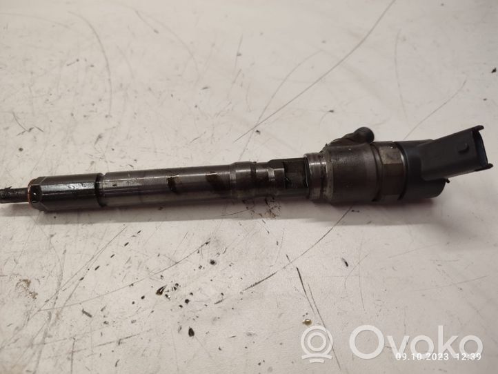 Hyundai Elantra Fuel injector 