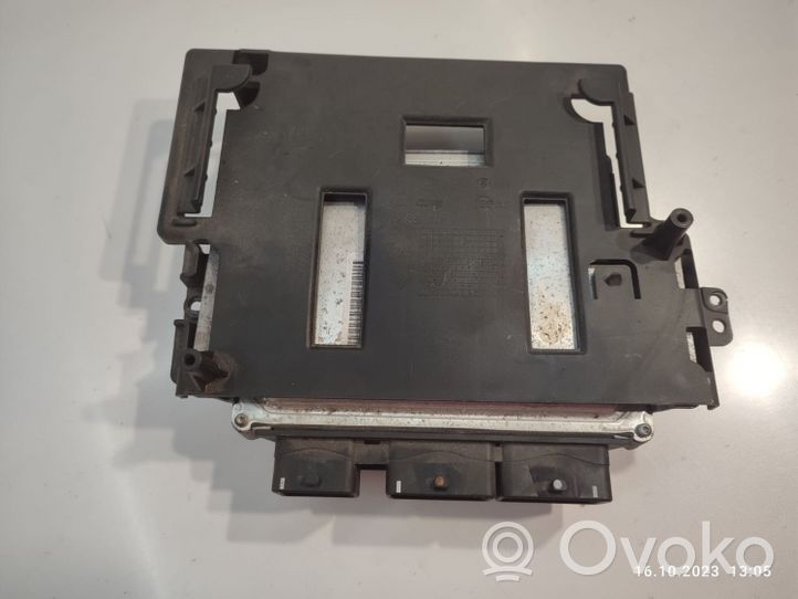 Citroen C5 Dzinēja vadības bloks 9663548180