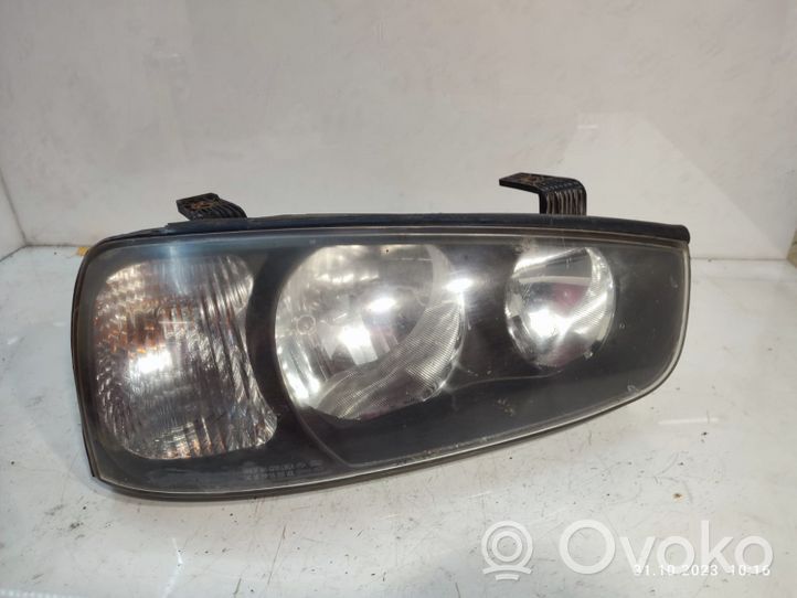 Hyundai Elantra Faro/fanale 921022DXXX