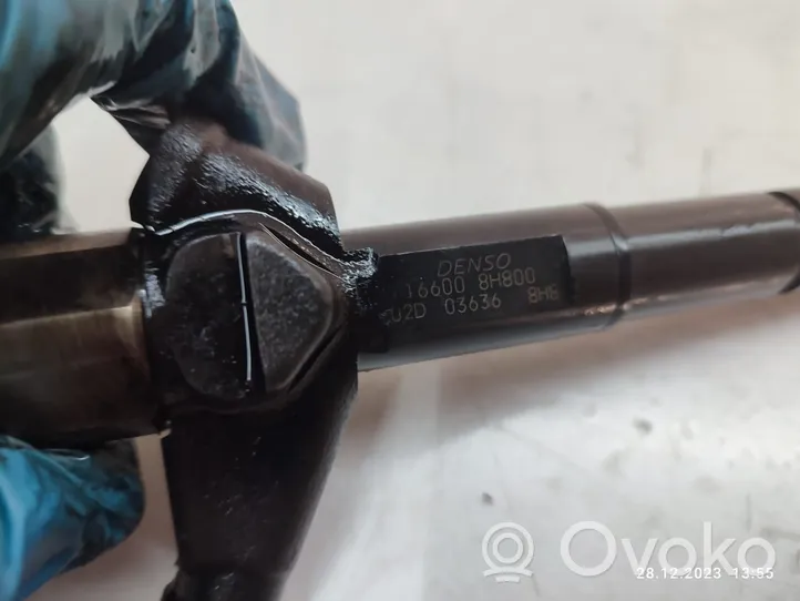 Nissan X-Trail T30 Injecteur de carburant 166008H800