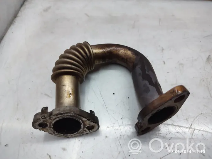 Volkswagen Tiguan Tuyau de raccordement solide EGR 