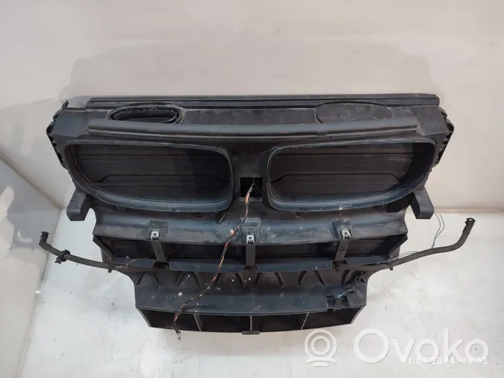 BMW X5 E70 Pannello di supporto del radiatore 7195271