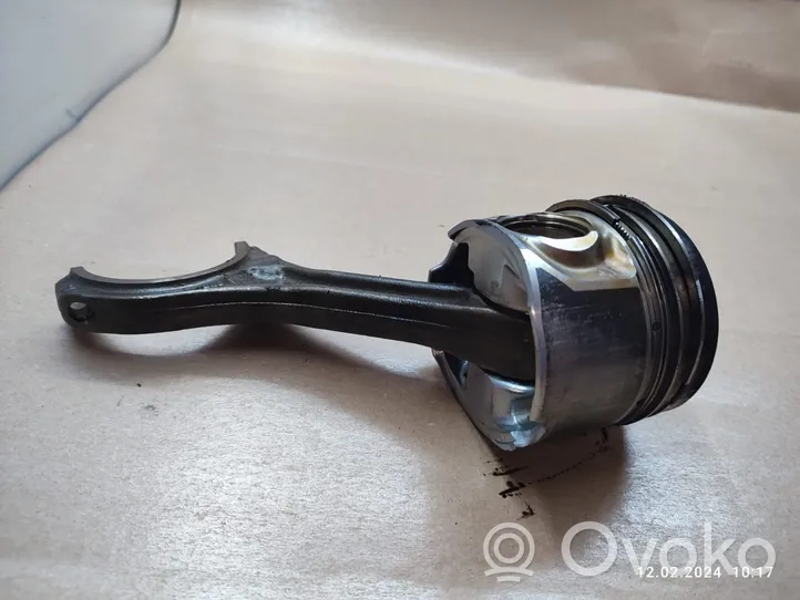 Volkswagen Touareg I Piston 