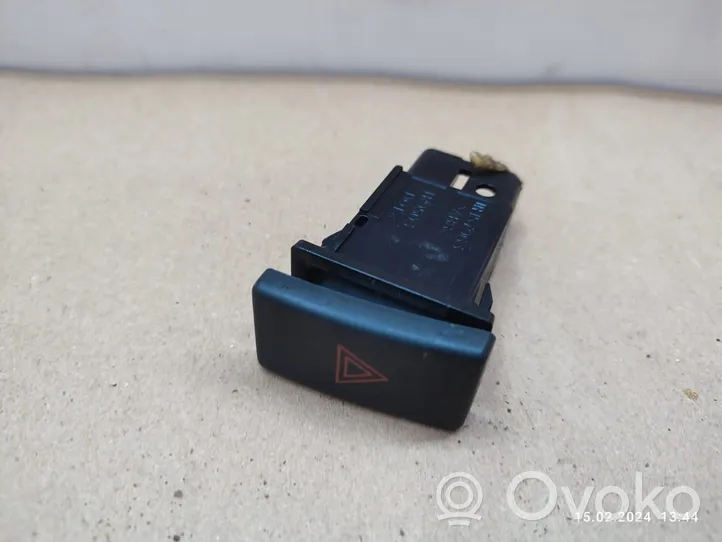 Toyota Avensis T250 Hazard light switch 157963