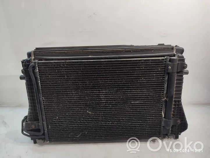 Audi A3 S3 8P Set del radiatore 