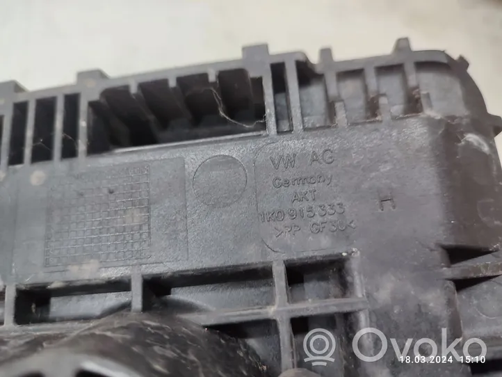 Audi A3 S3 8P Battery tray 1K0915333