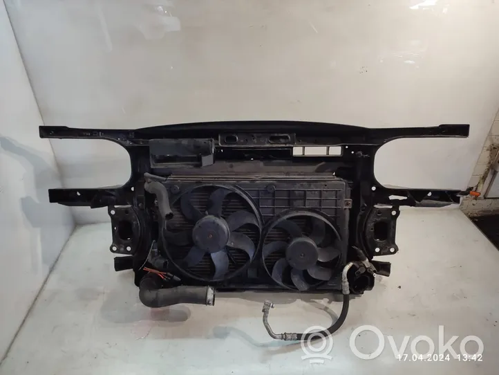 Volkswagen Touran I Radiatorių panelė (televizorius) 1K0121253A