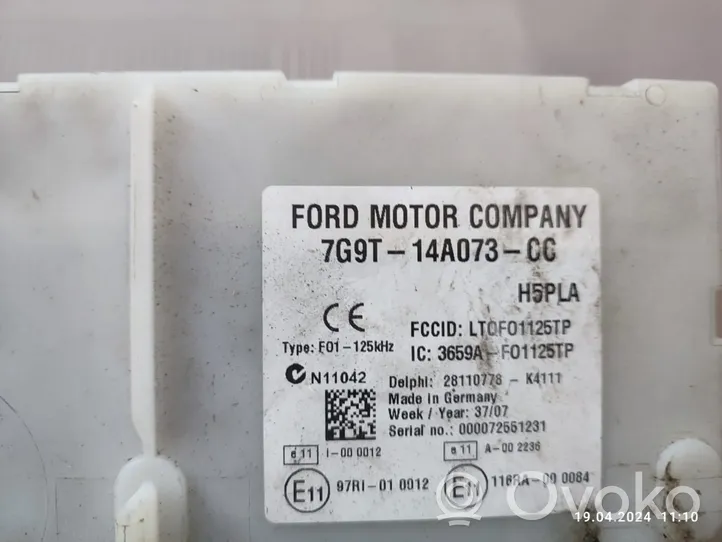 Ford Mondeo MK IV Module de fusibles 7G9T14A073CC