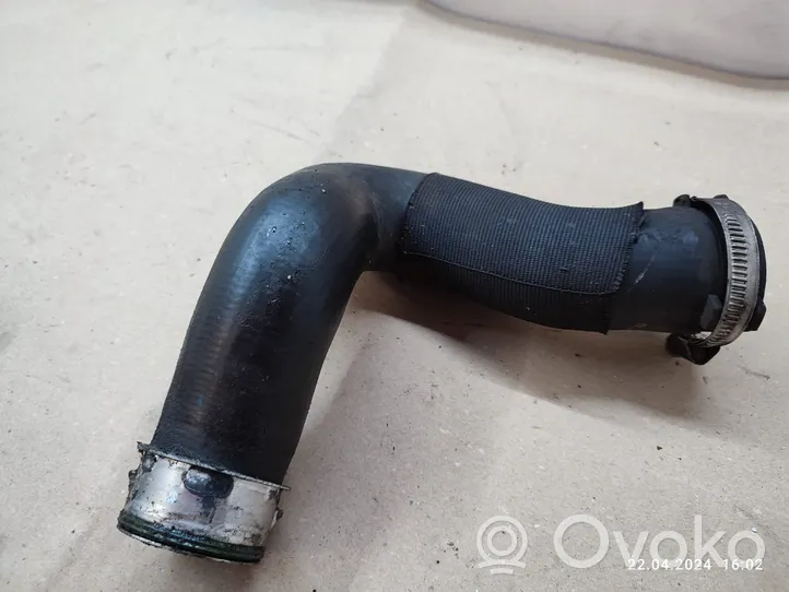 Audi Q7 4L Air intake hose/pipe 