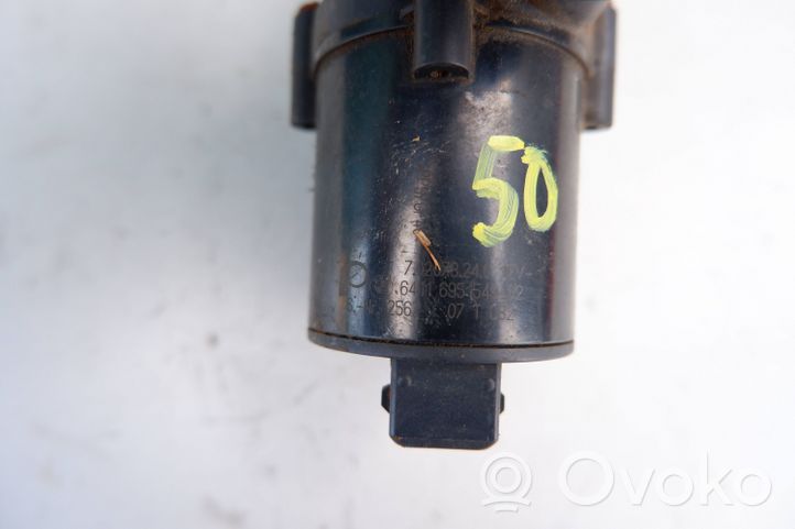 BMW X5 E70 Pompe de circulation d'eau 6951549