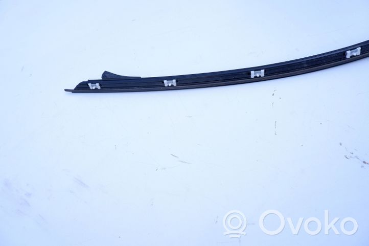 BMW 1 F20 F21 Moulure de porte avant 7284415