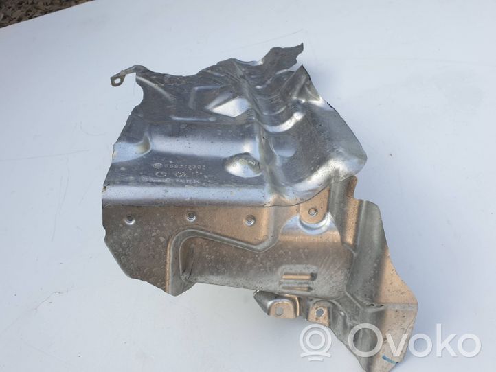 BMW X1 F48 F49 Išmetimo termo izoliacija (apsauga nuo karščio) 6882183