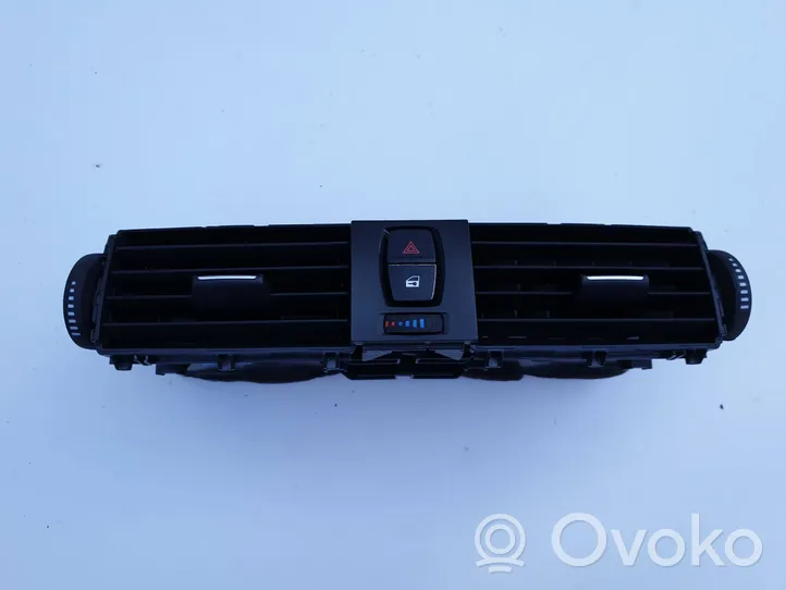 BMW 4 F36 Gran coupe Rejilla de ventilación central del panel 9218552