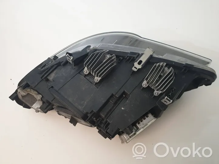 BMW M5 Lampa przednia A8720325217