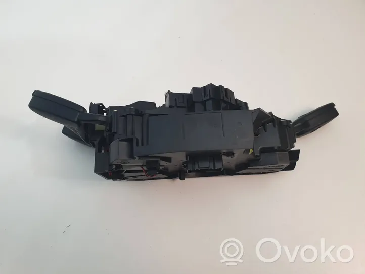 BMW 5 E60 E61 Leva/interruttore dell’indicatore di direzione e tergicristallo 9115167