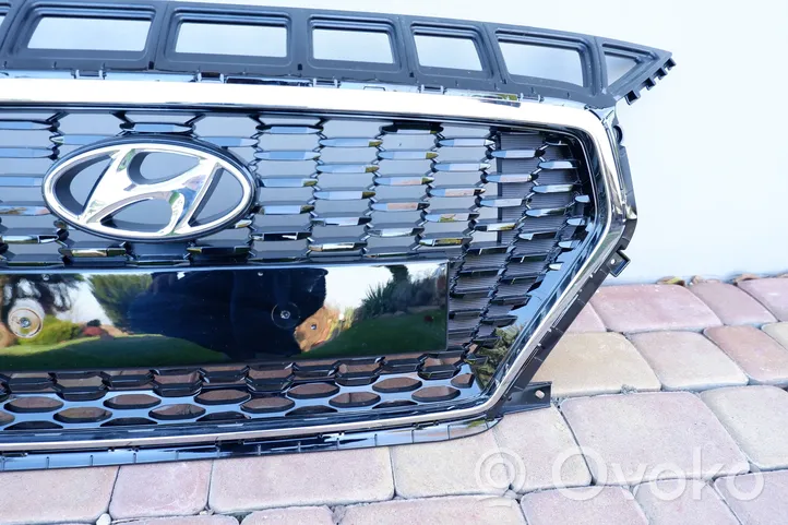 Hyundai i30 Grille calandre supérieure de pare-chocs avant 86351G4000